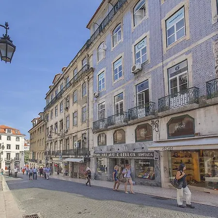 5 Sins Chiado Hostel Lisbon