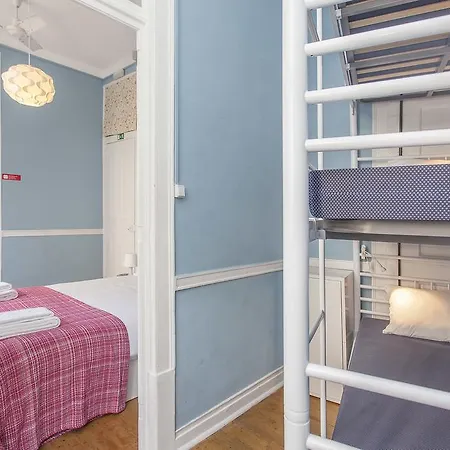 5 Sins Chiado Hostel Lisbon