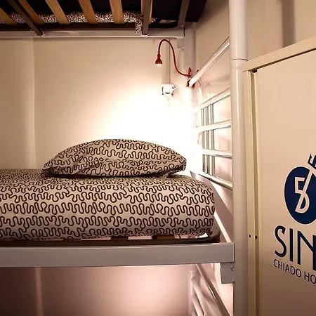 5 Sins Chiado Lissabon