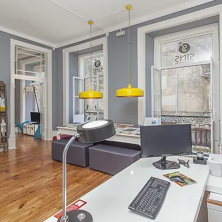 Hostel 5 Sins Chiado Lisbon